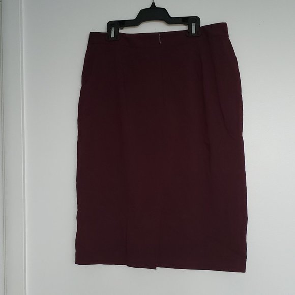 Skirt - Picture 2 of 4